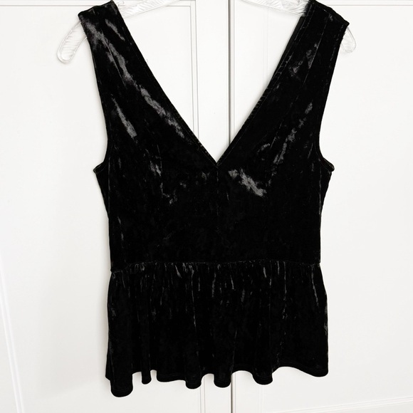 BCBGeneration Black VELVET PEPLUM V-NECK TOP Size Small - Picture 4 of 11